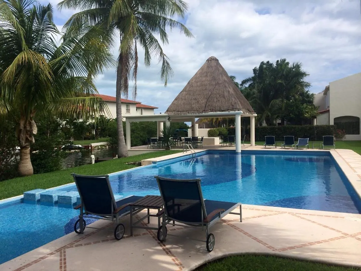 Cancun House Apartment - Isla Dorada Mexico