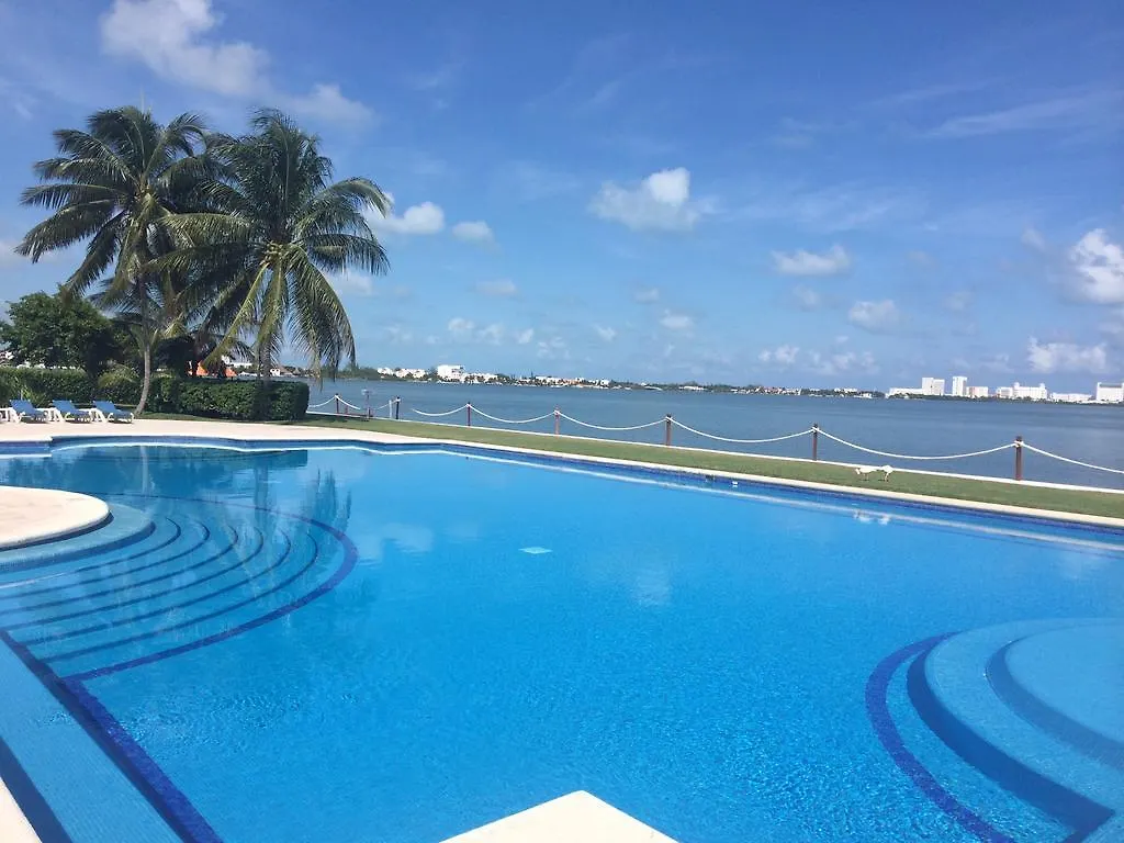 Cancun House Apartment - Isla Dorada